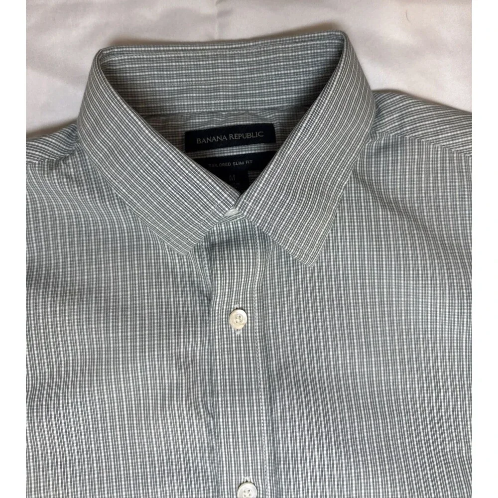 Banana Republic Premium Poplin Dress Shirt with Cutaway Collar Men's Size Medium